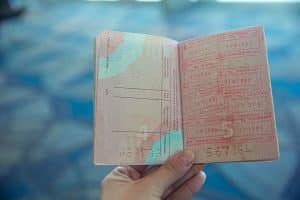Đổi hộ chiếu mới ở Nhật: thẻ cư trú và visa xử lý thế nào