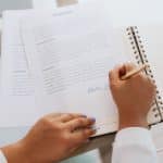 Ở Nhật ký tên thay con dấu được không? Khi nào thì được