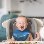 Bé 4–6 tháng: khi nào bắt đầu ăn dặm 離乳食?